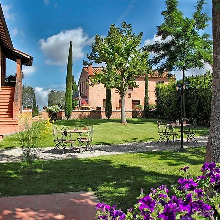 Hotel Borgo Tre Rose Valiano Exterior foto