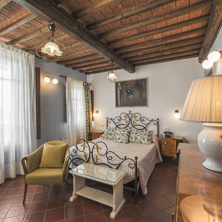 Hotel Borgo Tre Rose Valiano Exterior foto
