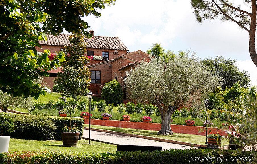 Hotel Borgo Tre Rose Valiano Exterior foto